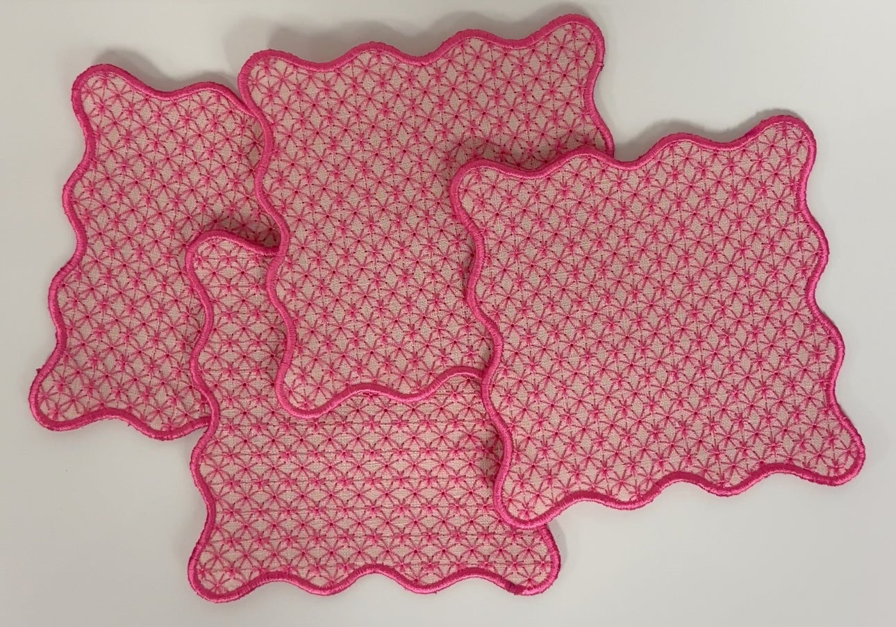 Scalloped Linen Cocktail Napkins: Set of Four