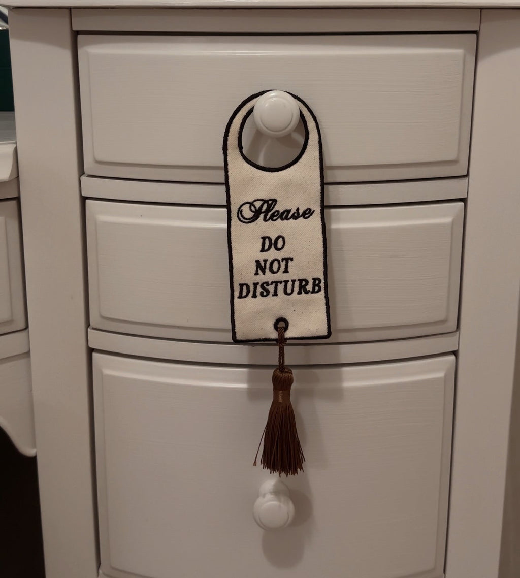 Handmade Embroidered Canvas Door Décor – ‘Please Leave by 9 PM’/‘Please Do Not Distrub’ | Personalizable | Do not disturb sign