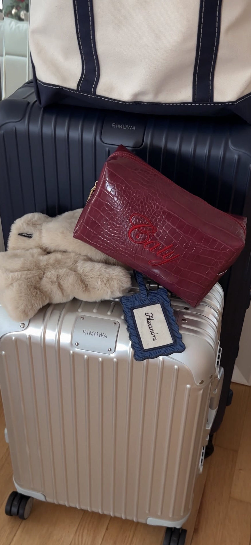 Croc Vegan Leather Embroidered Makeup Bag: Personalized Cosmetic Bag